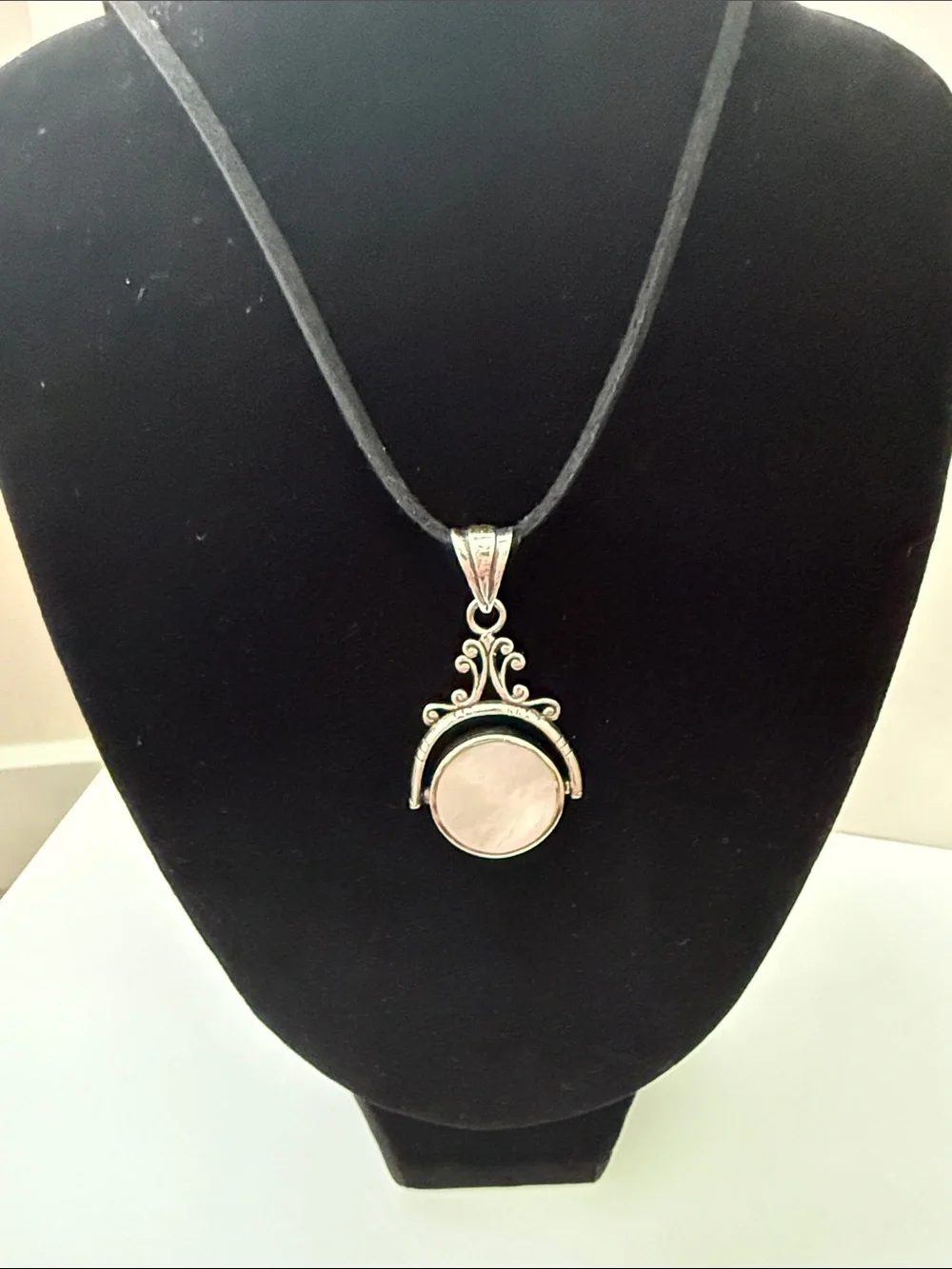 925 Silver Reversible Spinning Pendant Mother of Pearl & Black Onyx Necklace